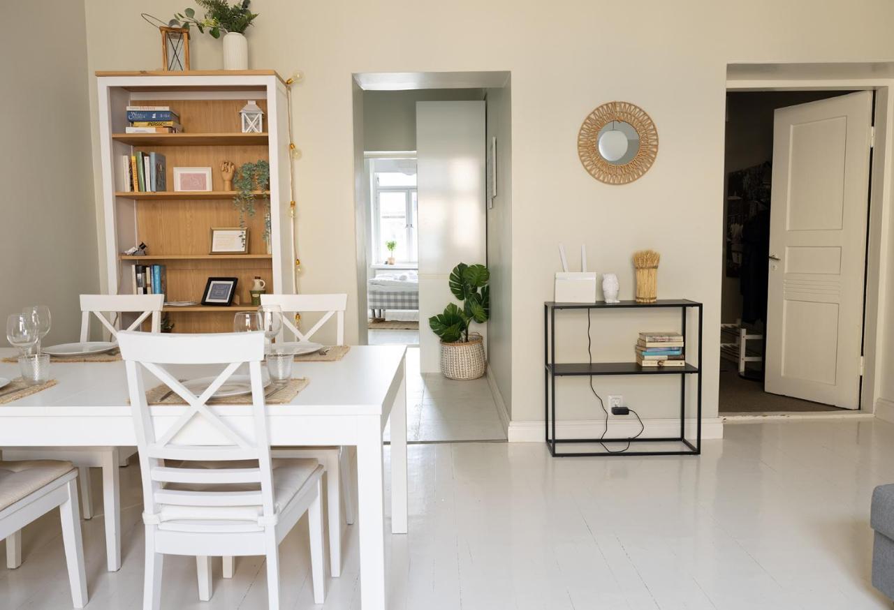 2Ndhomes Bright & Modern 1Br Home In Ullanlinna Helsinki Esterno foto